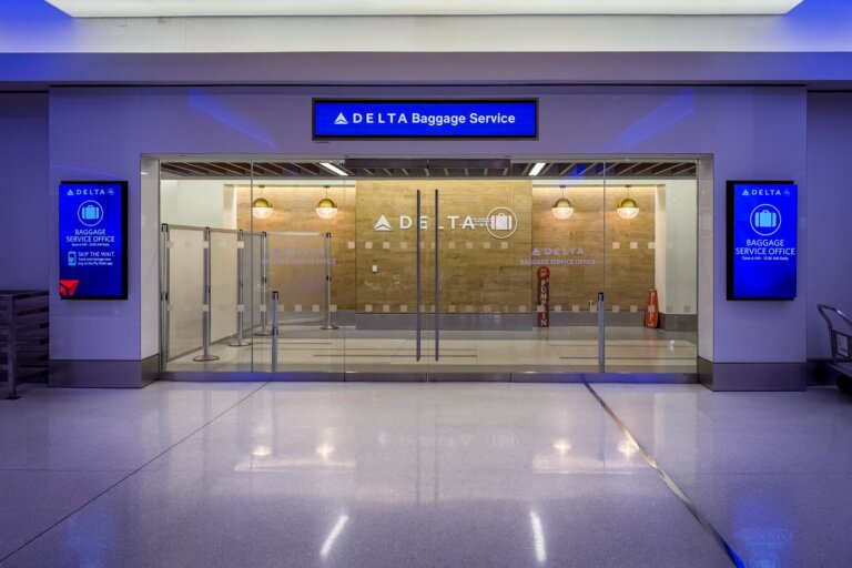 I left my laptop on a flight. Here's how I got it back within 24 hours