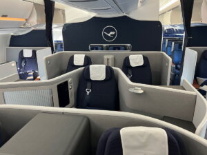 Lufthansa Allegris Boeing 787s Keep Flying With Four Business Class Seats