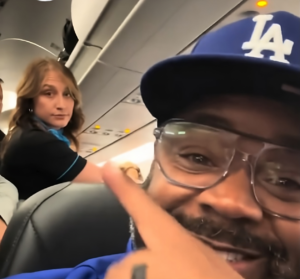 “Are You From Florida?” Sets Woman Off—“You Have An Issue With Minorities.” Frontier Removes Her From The Flight