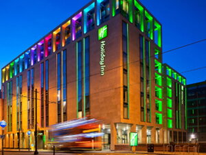Holiday Inn Denies Homeless Man Check-In Amid Dangerously Cold Weather