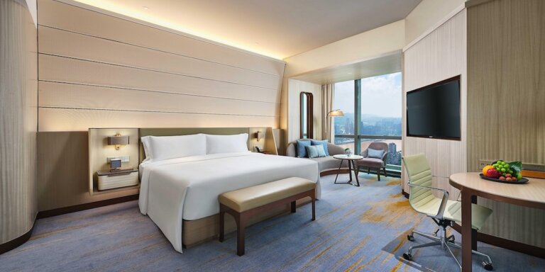Big New Offer: IHG Premier Card 175K Points Welcome Bonus
