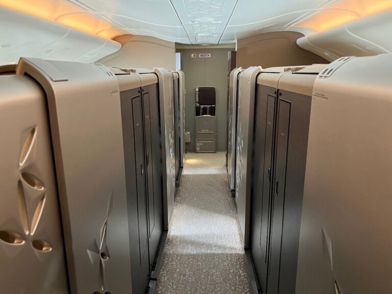 Singapore Airlines KrisFlyer Award Waitlist Basics: How Does It Work?