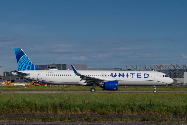 New United Airlines Premium Coastliner Airbus A321neos With Flat Beds
