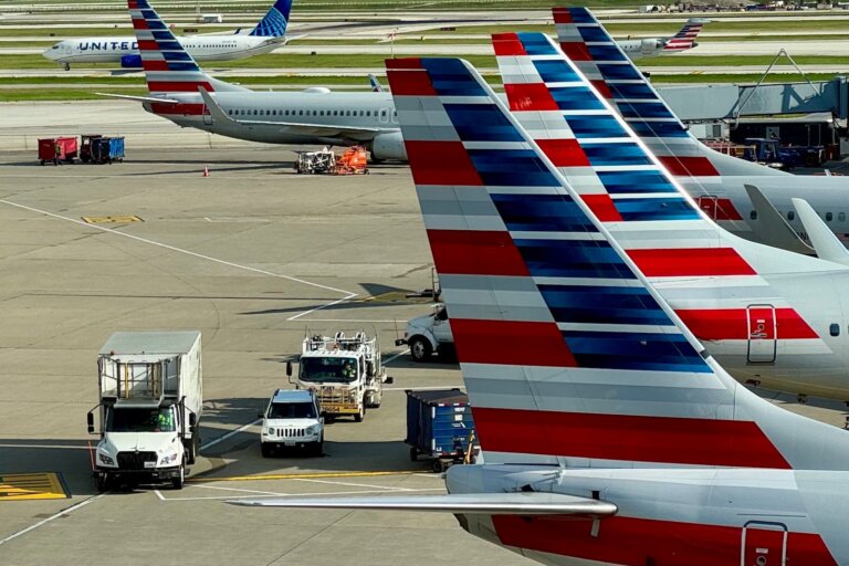 American Airlines begins free inflight Wi-Fi launch this week