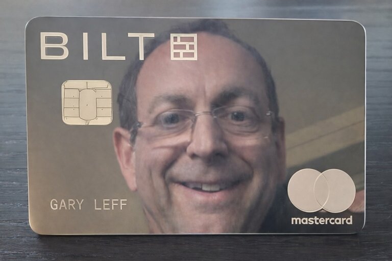 My Bilt Palladium Card Arrived — Mirror Metal Is Absurdly Fun, Earn Rate Can Reach 7.4 Partner Points Per Dollar