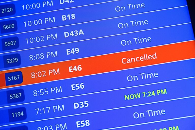 Airlines preemptively cancel more than 1,400 flights