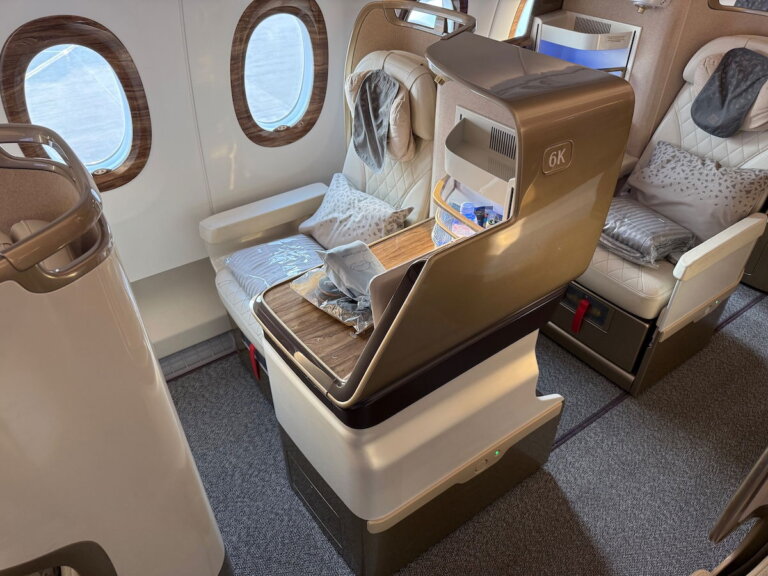 Emirates A350 Business Class: An Elegant, Well-Rounded Experience