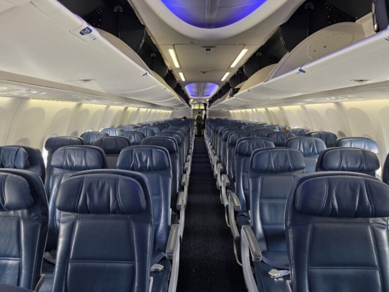 Delta Passenger Vomits For 45 Minutes, Barefoot Seatmate Admits He's Contagious—Flight Attendants Do Nothing