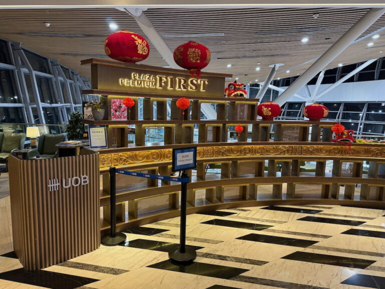 What Are Plaza Premium First Lounges, And How Can They Be Accessed?